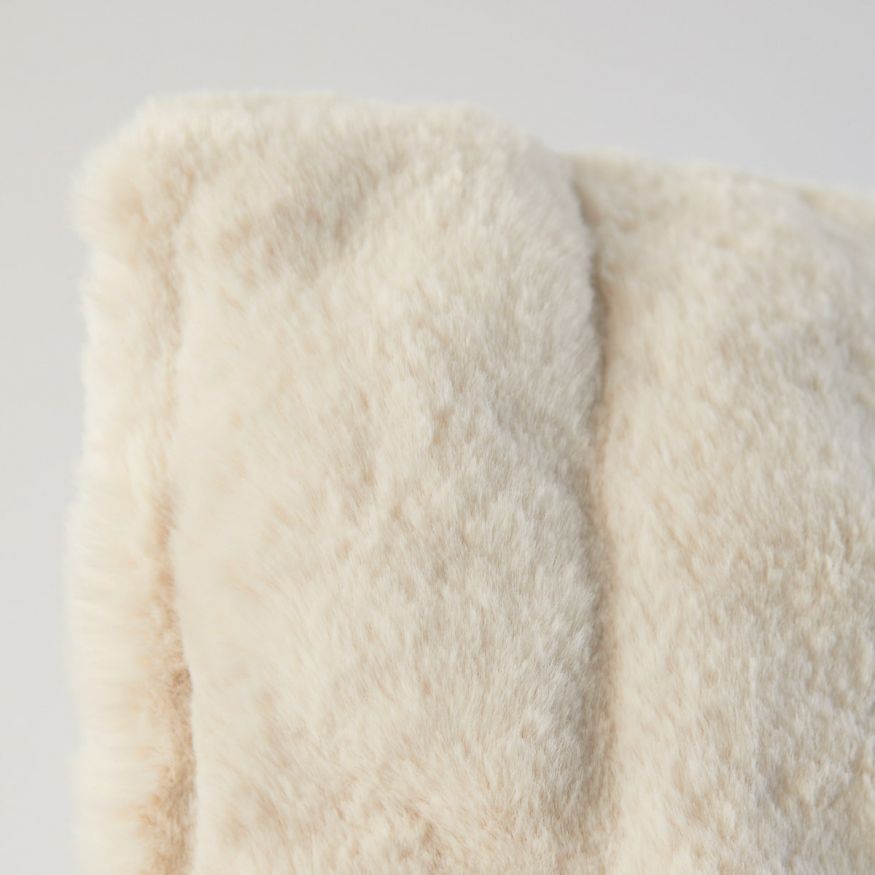 ALMOHADON SIMIL PIEL RABBIT